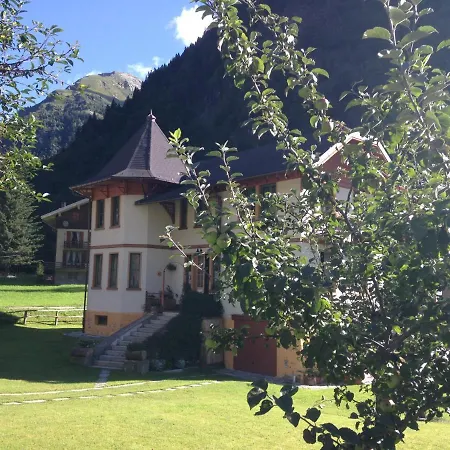 Bed & Breakfast L'aria Di Casa Alagna Valsesia