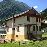Oda ve Kahvaltı L'aria Di Casa