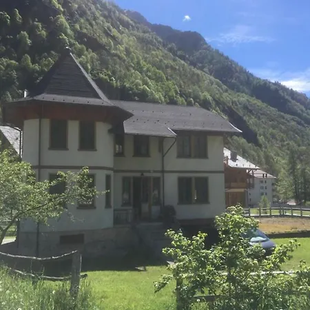 L'aria Di Casa