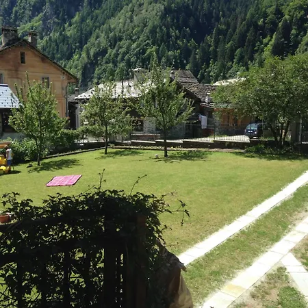 L'aria Di Casa *